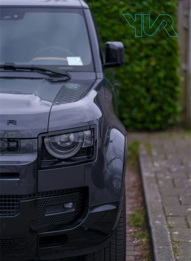 Land Rover Defender YVR